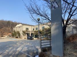 국립현대미술관 고양레지던시 유리교체작업